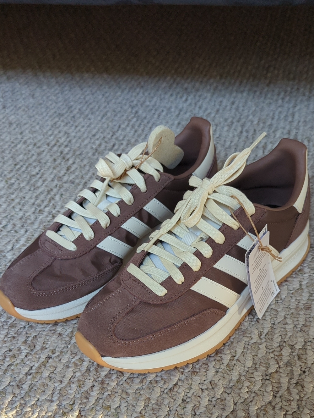 NWT Adidas Women's Run 70s 2.0 Brown and Cream Retro Running Sneakers